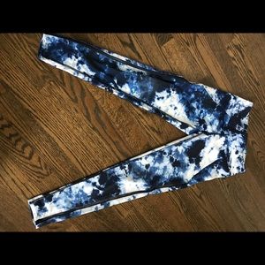 Blue and white leggings